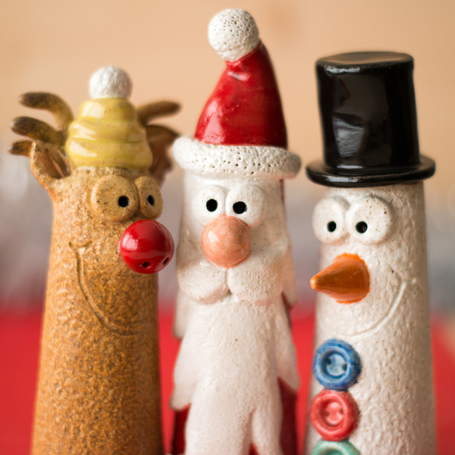 ST Pottery Xmas Set of Figures