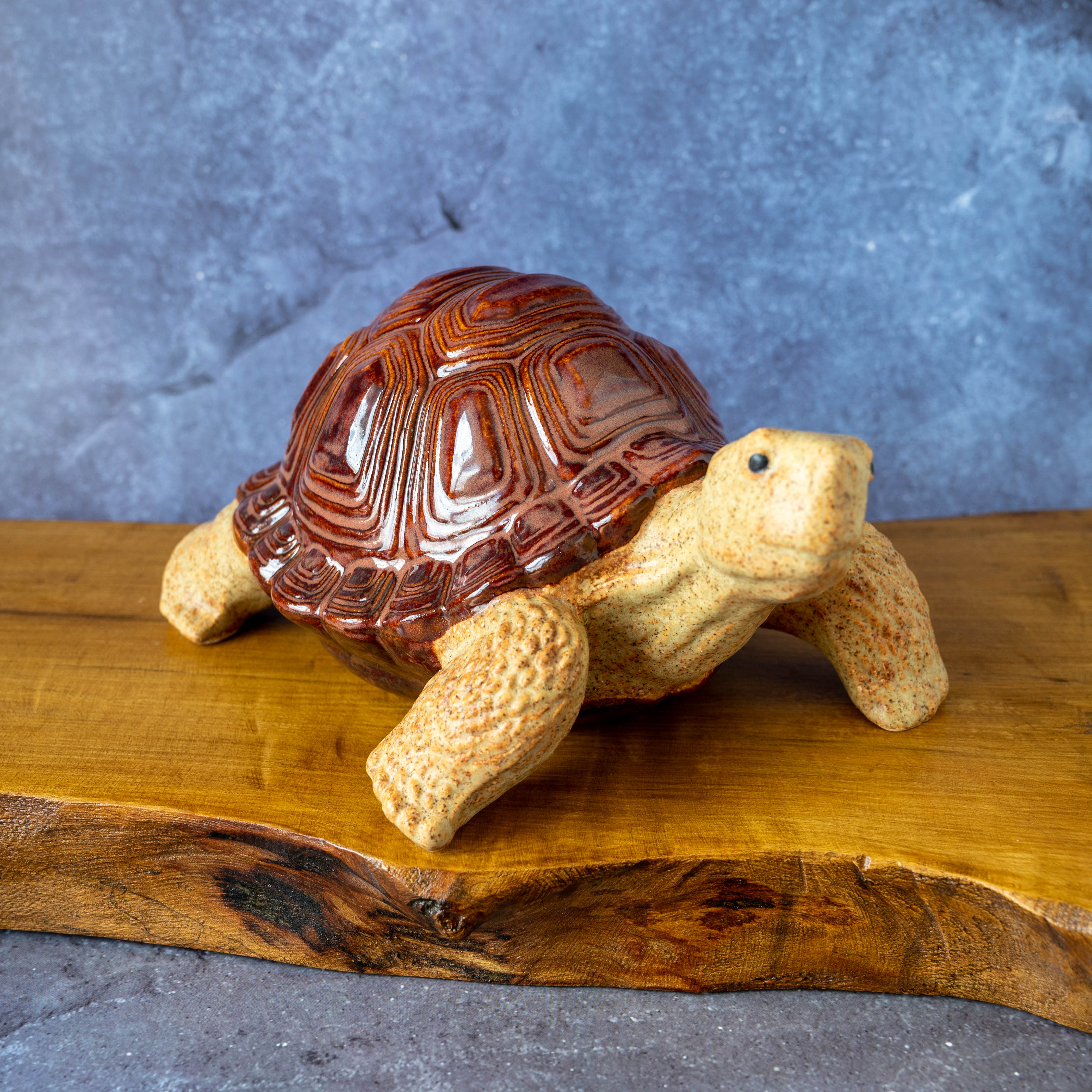 ST Pottery Garden Tortoise